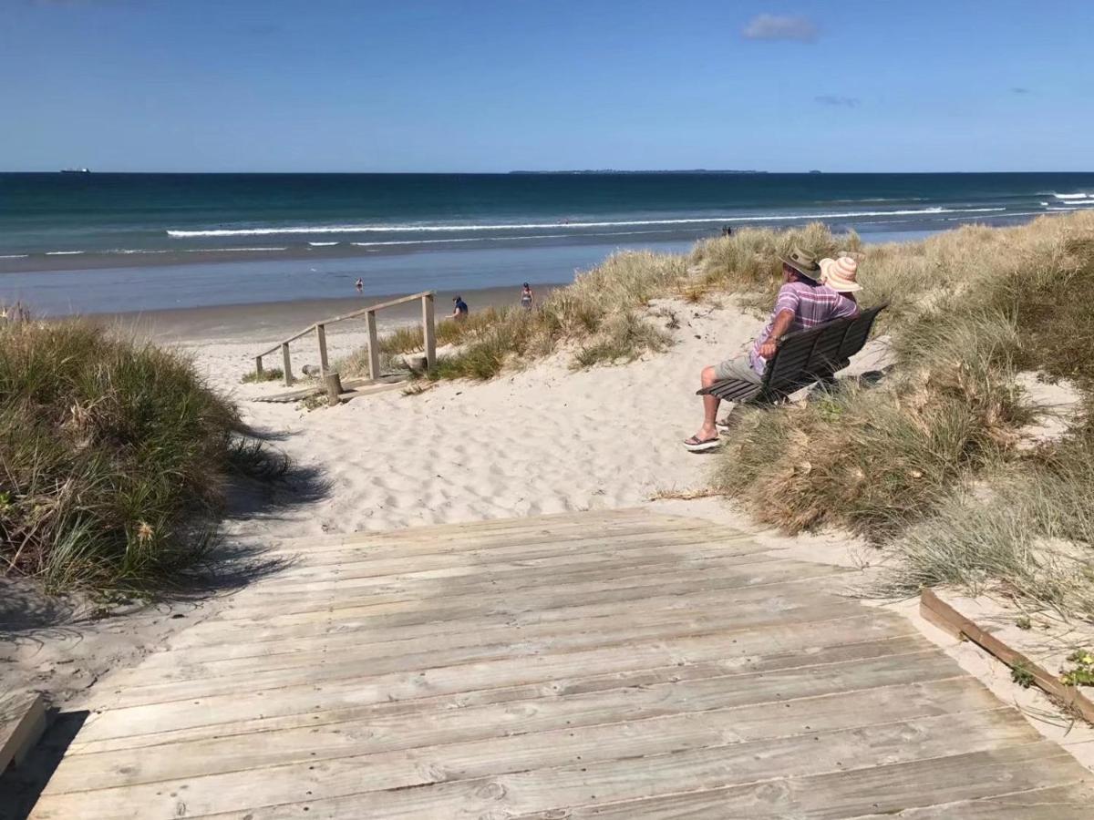 Holiday House Mount Maunganui Luaran gambar